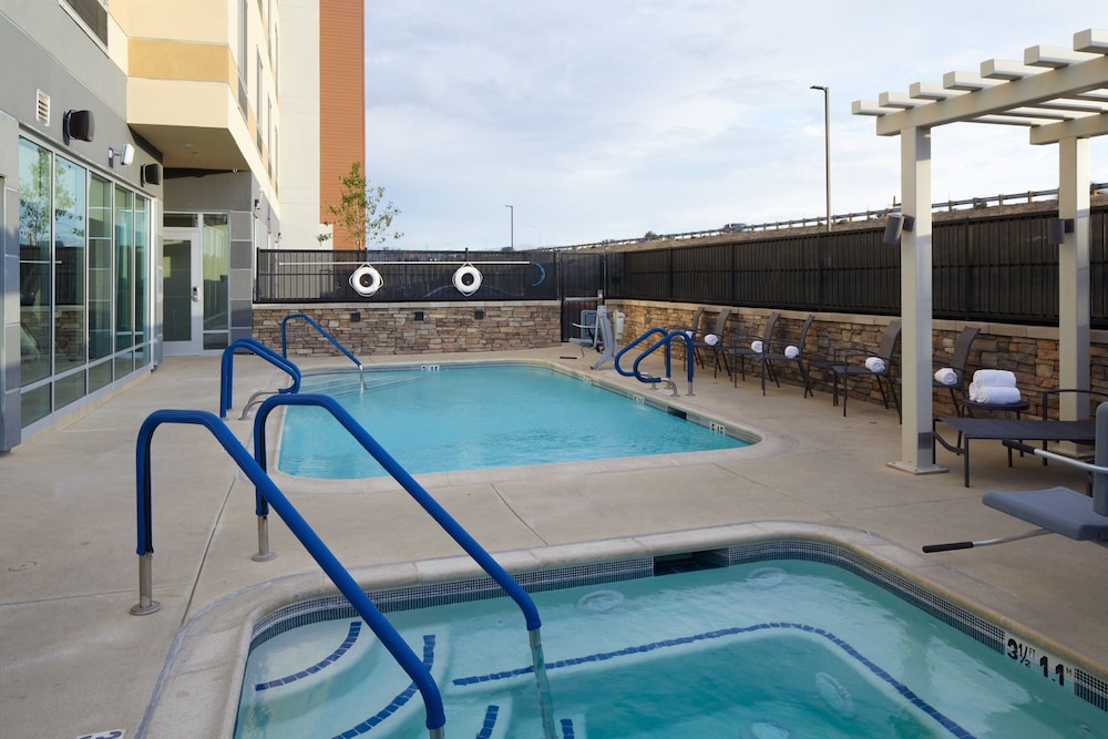 Fairfield Inn & Suites by Marriott Palmdale West - photo 22