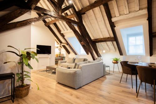 Le Laurencin Sens Le Family C Ur De Ville — Sens