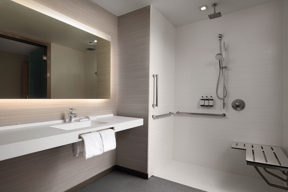 AC Hotel by Marriott Phoenix Downtown - photo 24