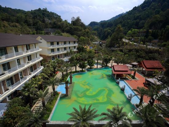 Longlin Hot Spring Resort in Longshan, People's Republic of China