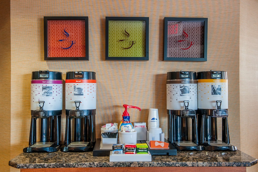 Hampton Inn by Hilton Bowling Green - photo 28