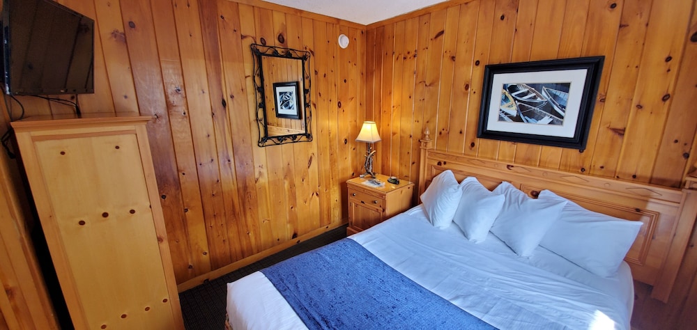 The Lake Motel - photo 36