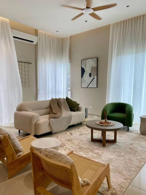 Serenity Haven — 4-Star Luxury Hotel in Sungai Besar, Malaysia