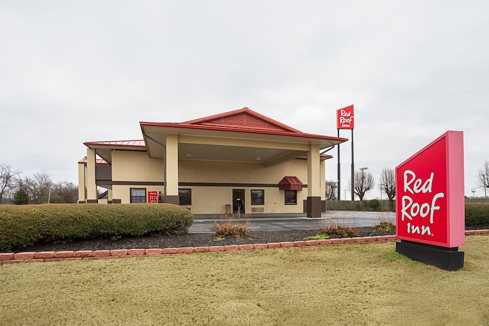 Red Roof Inn West Memphis AR - featured photo
