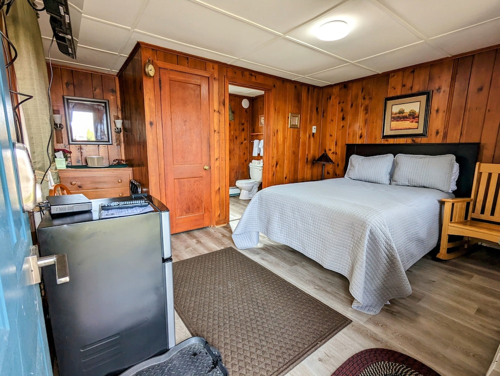 Riverside Motel - photo 7
