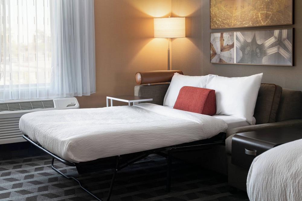 TownePlace Suites by Marriott Fresno Clovis - photo 5