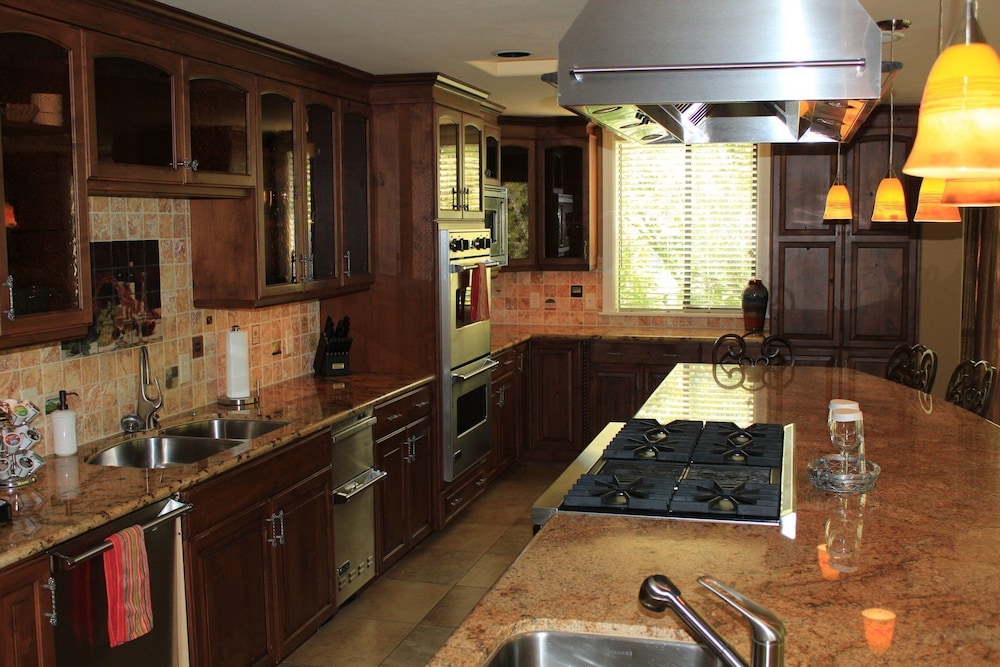 The Inn Above Oak Creek - photo 39