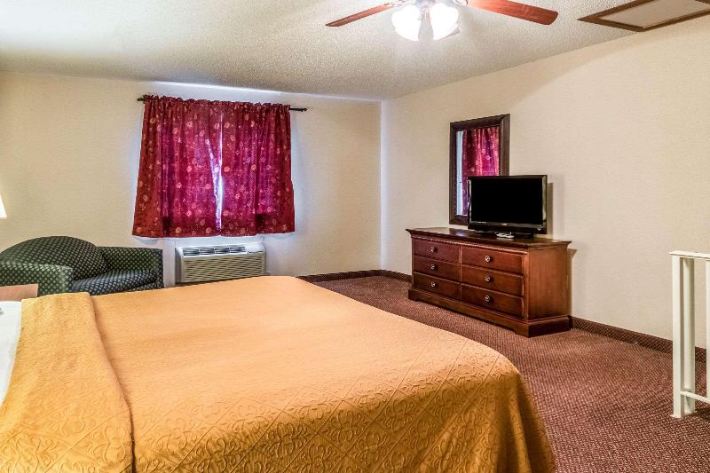 Quaint Inn &Suites - photo 21