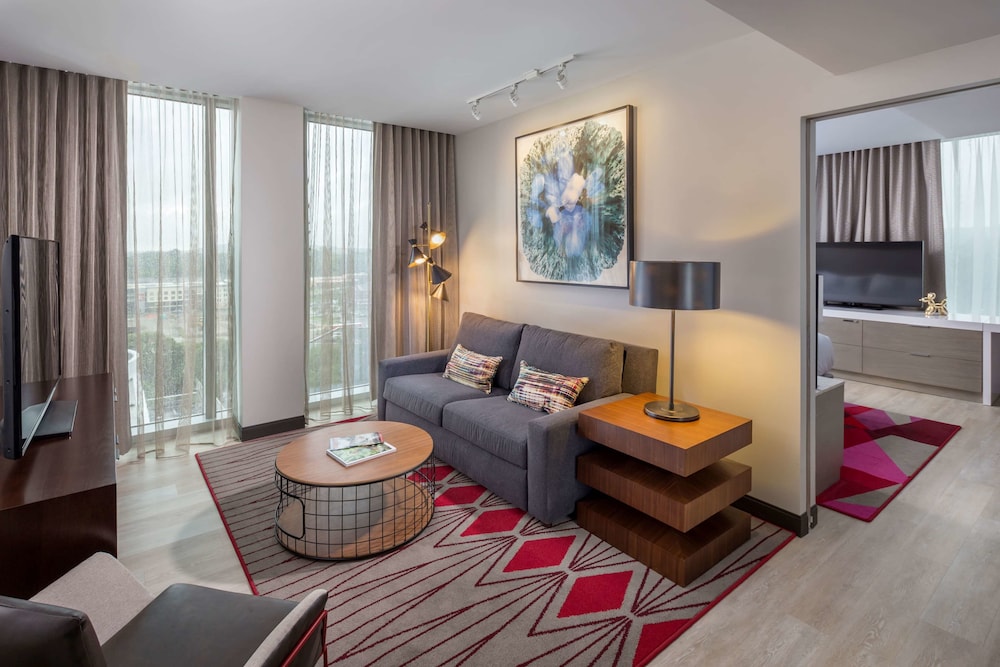 The Summit Hotel - photo 28