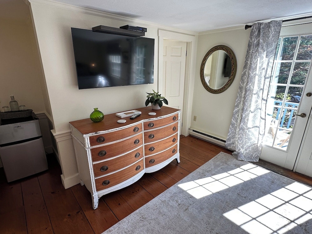 Inn at Perkins Cove - photo 64
