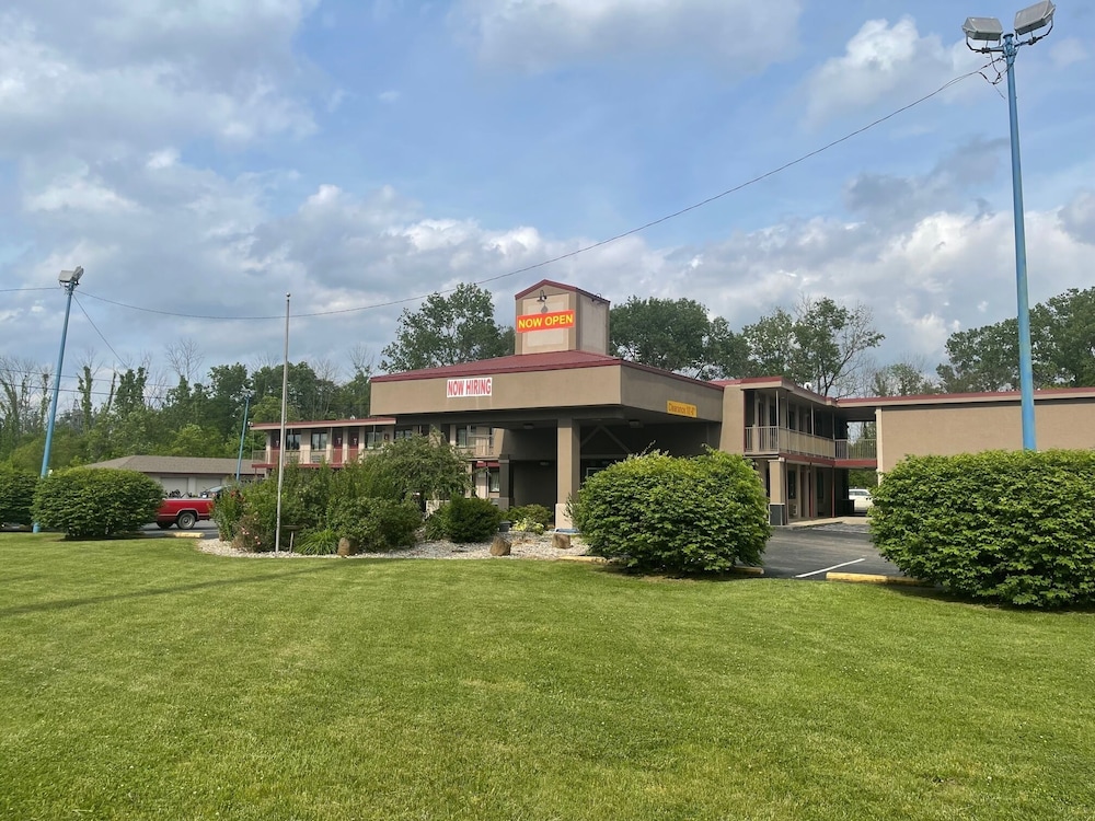 Motel 41 Evansville IN - photo 24