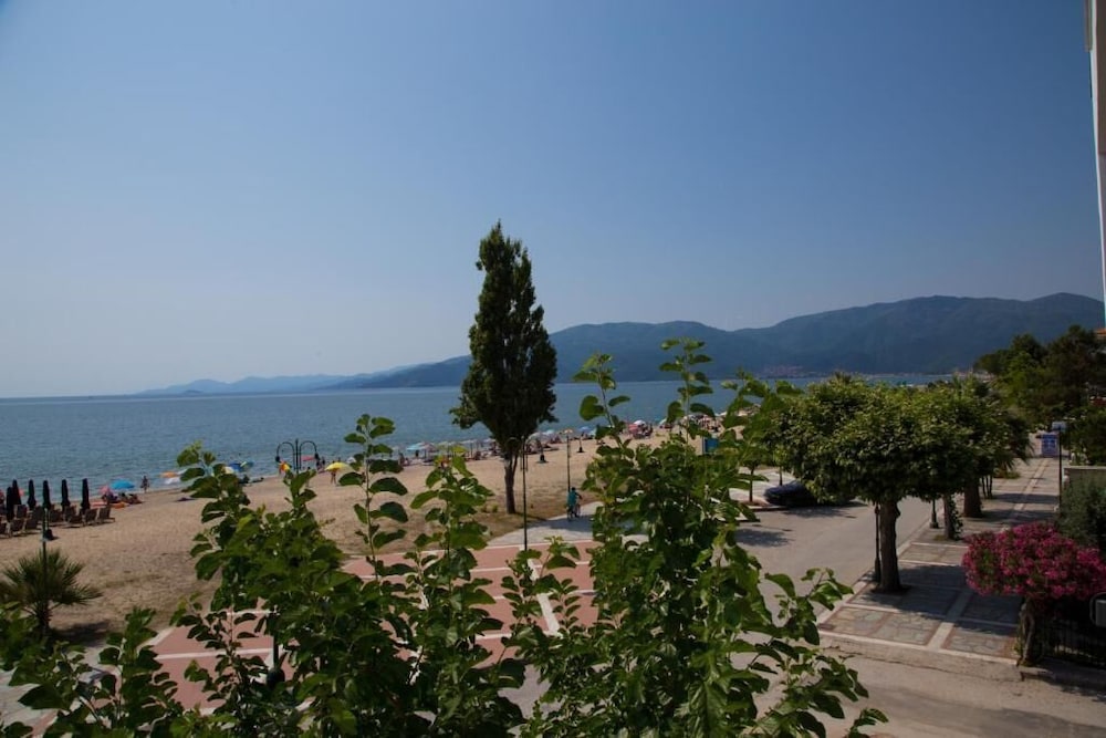 Amalia Rooms Sea View in Asprovalta, Greece