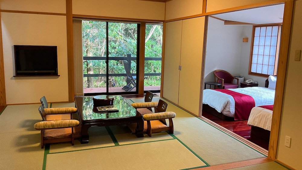 Yakushima Jomon No Yado Manten in Kagoshima, Japan