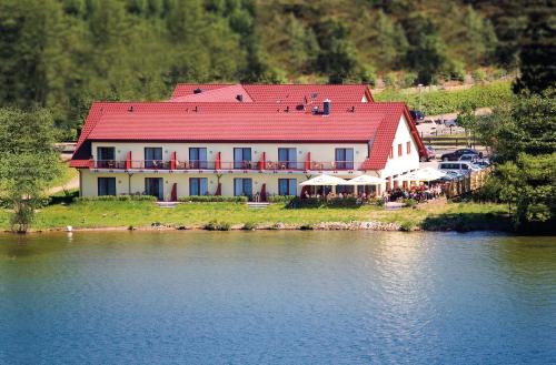 Seehotel Weit Meer - carbon neutral hotel in Waren