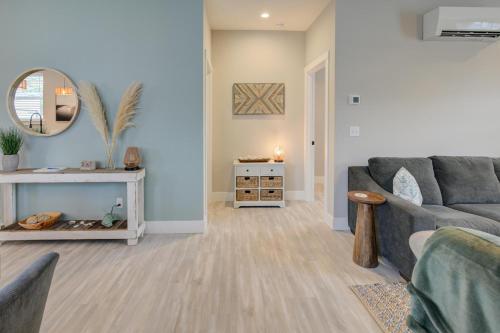 Blue Ocean Bungalow — 4-Star Luxury Hotel in Ocean Shores, United States