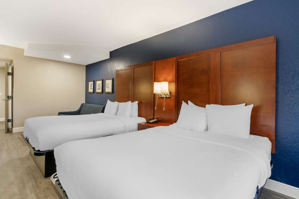 Comfort Suites West Jacksonville - photo 21