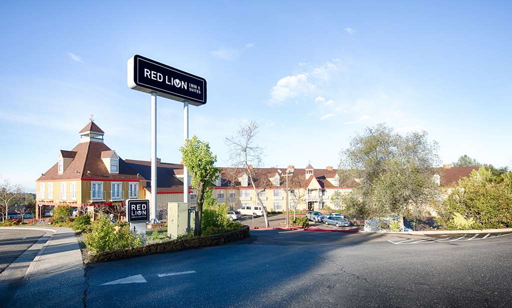 Red Lion Inn & Suites Auburn - featured photo