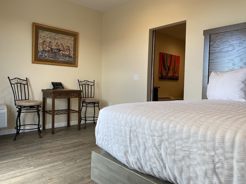 Sedona Village Lodge - photo 13