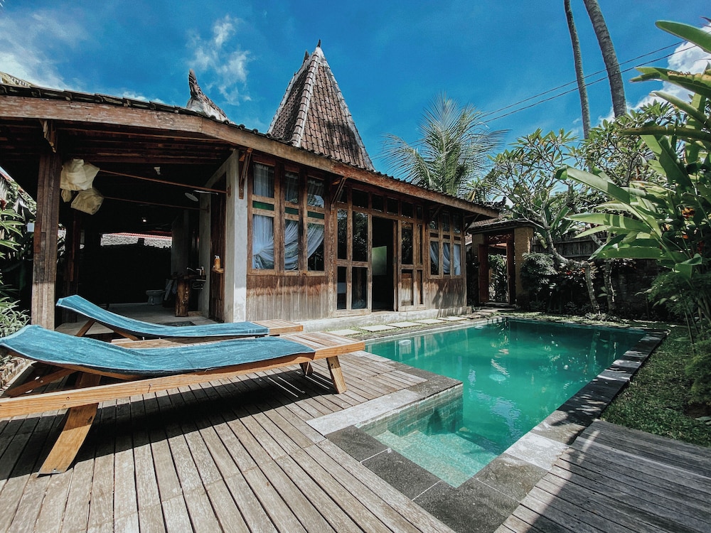 Sarini Villas — 4-Star Luxury Hotel in Bali, Indonesia