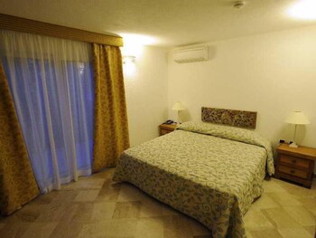 Residence Living Poltu Quatu