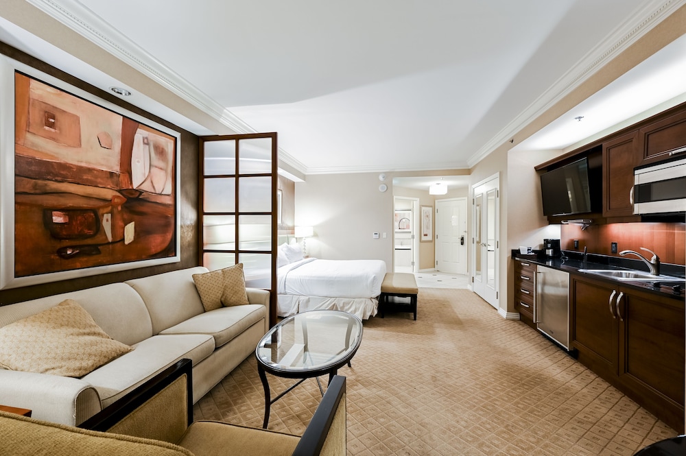 StripViewSuites at Signature - photo 133