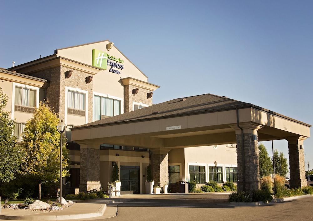 Holiday Inn Express & Suites Logan - featured photo