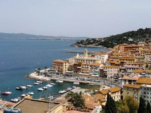 Panoramic House — 4-Star Luxury Hotel in Porto Santo Stefano, Italy