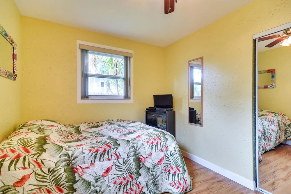1 Mi To Madeira Beach Getaway W Patio Grill — Redington Beach