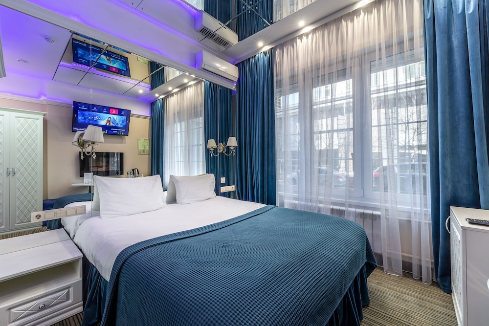 Gipnoz Hotel - last minute hotel in Moscow