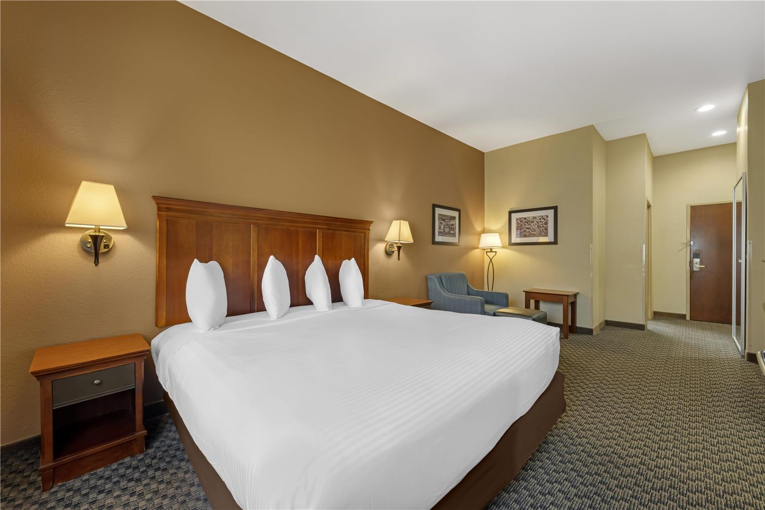 Best Western Plus Shamrock Inn & Suites - photo 20