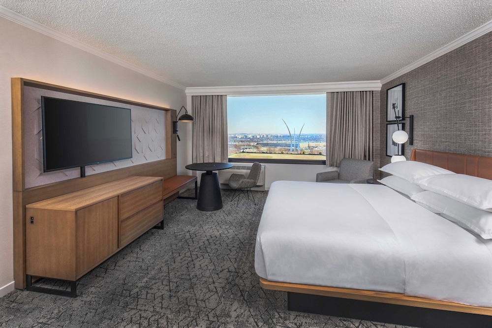 Sheraton Pentagon City Hotel - photo 17