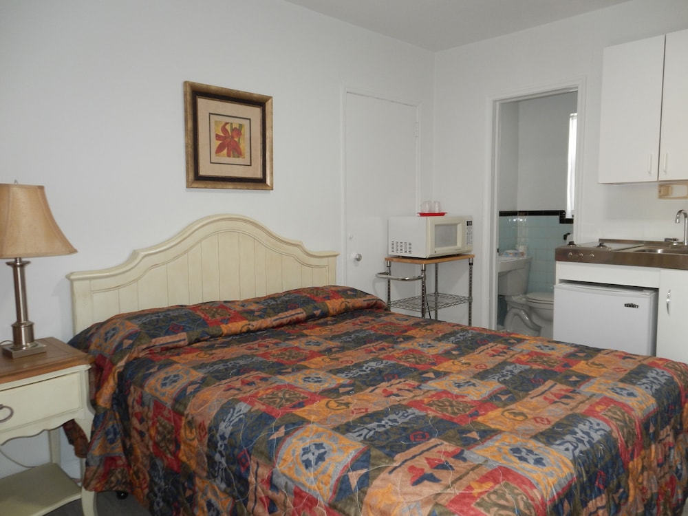 Shell Motel - photo 11