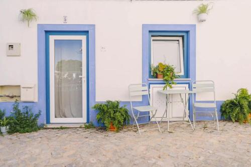 Nazare Townhouse near Lighthouse & Big Waves — 4-Star Luxury Hotel in Nazare, Portugal