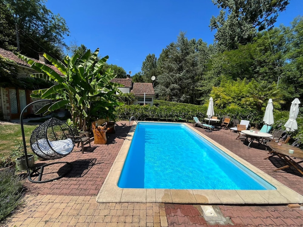 Le Moulin du Chemin — hotel in Coulonges-Sur-L'autize