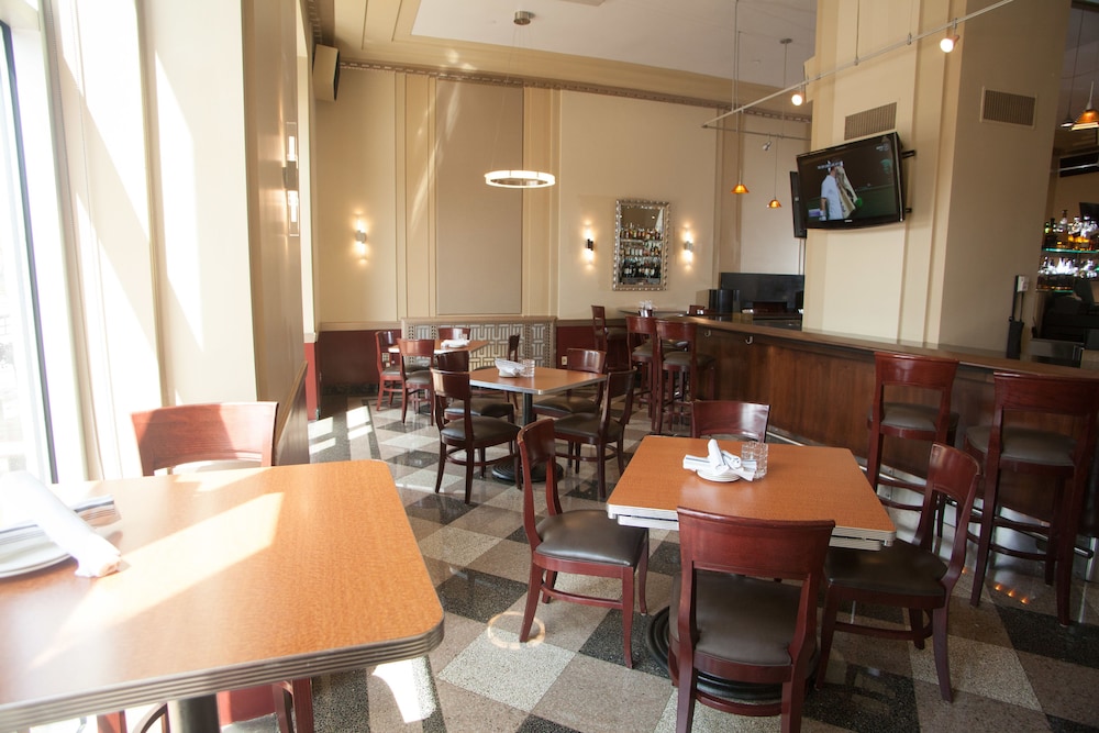 Ambassador Hotel Milwaukee Trademark Collection by Wyndham - photo 49