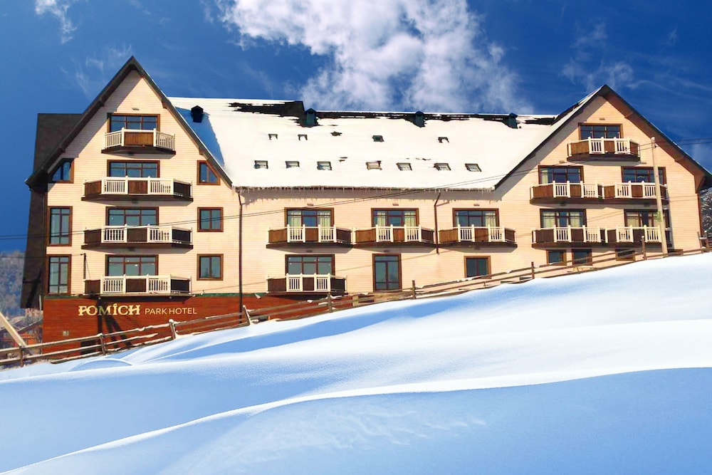 Park Hotel Fomich — 4-Star Luxury Hotel in Nadvirna, Ukraine