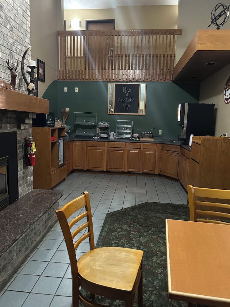 AmericInn by Wyndham Blackduck - photo 13