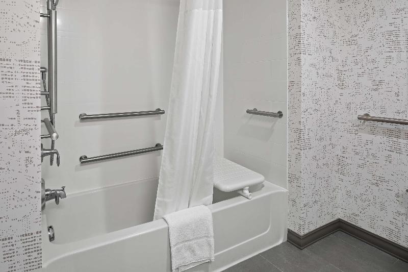 Hampton Inn & Suites Cranberry Pittsburgh - photo 18