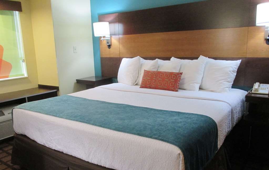 Best Western Plus Harrisburg Mechanicsburg - photo 13