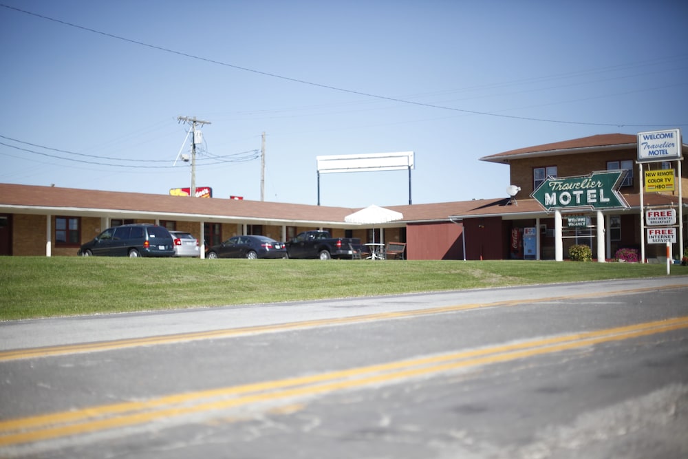 Travelier Motel - featured photo