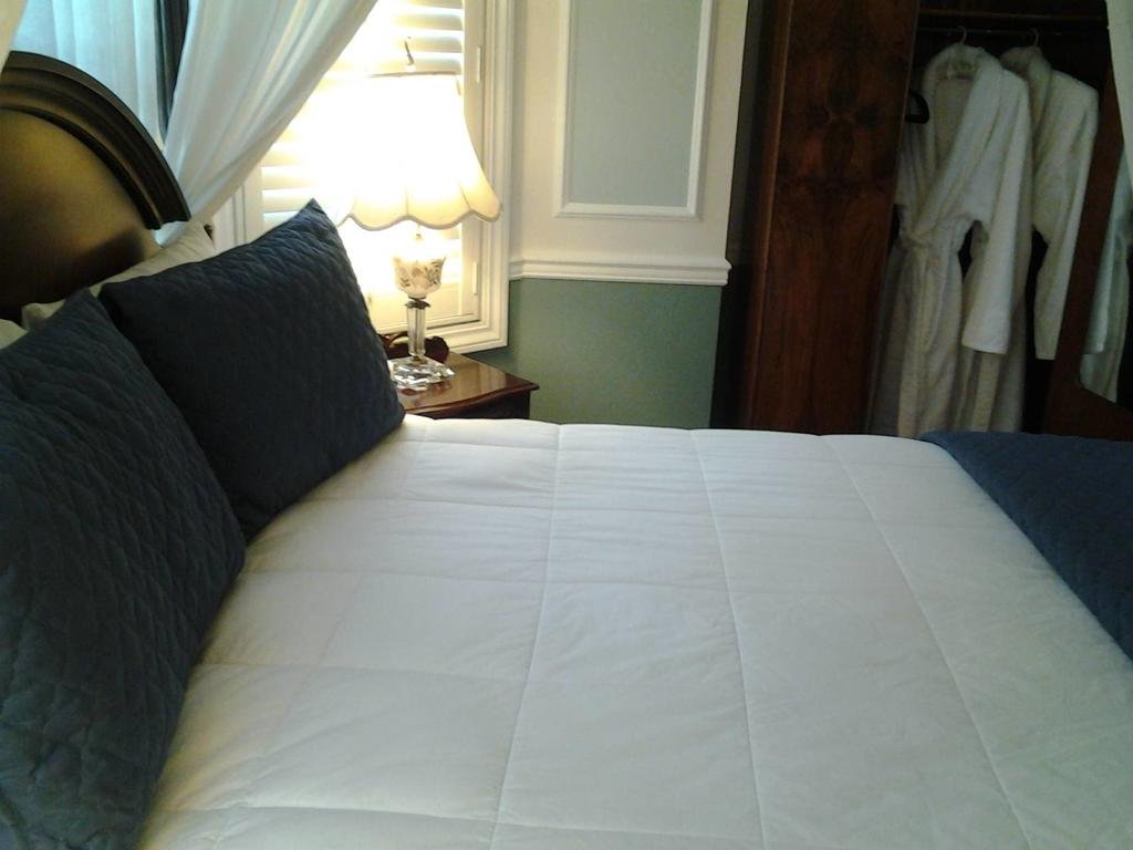 The Inn at Benicia Bay — hotel in Benicia