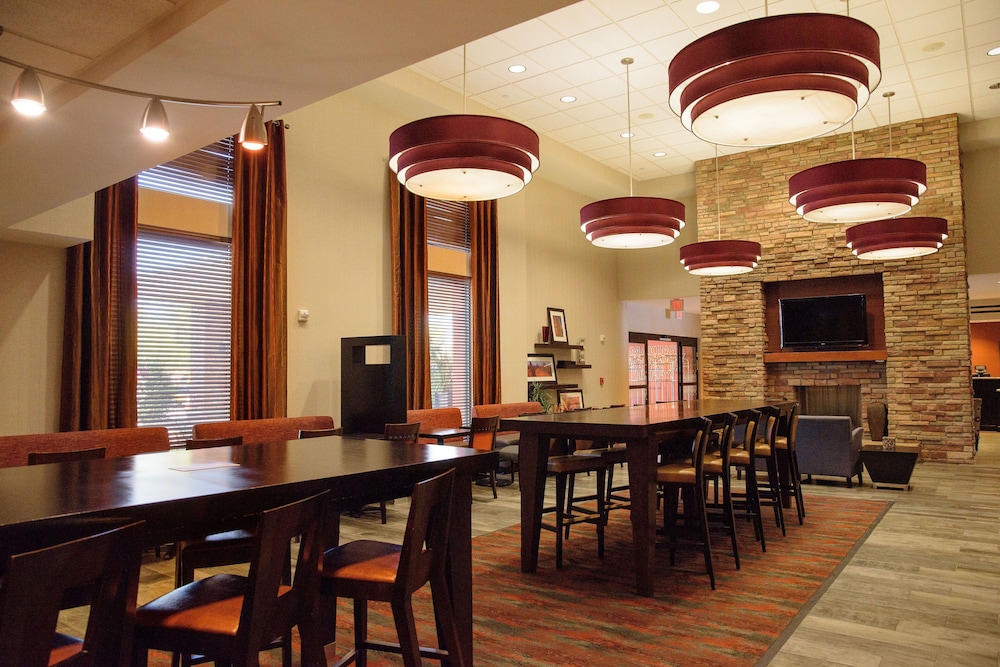 Hampton Inn & Suites Phoenix Chandler Fashion Center AZ - photo 21