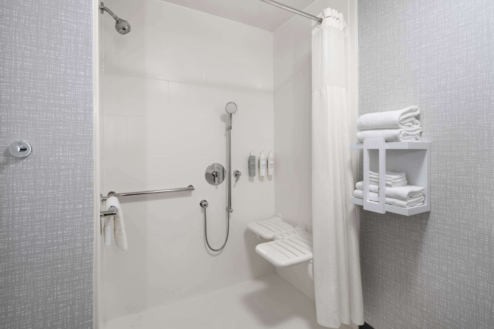 Hampton Inn Roanoke Hollins I 81 - photo 23