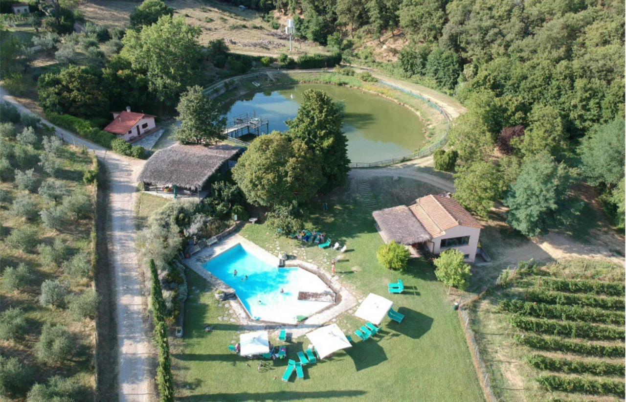Lake Apartment in Villa Massi — 4-Star Luxury Hotel in Figline Valdarno, Italy