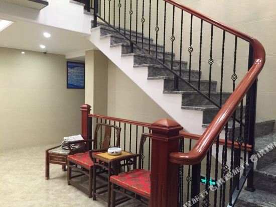 Beninsula Business Hotel in Lianjiang, People's Republic of China