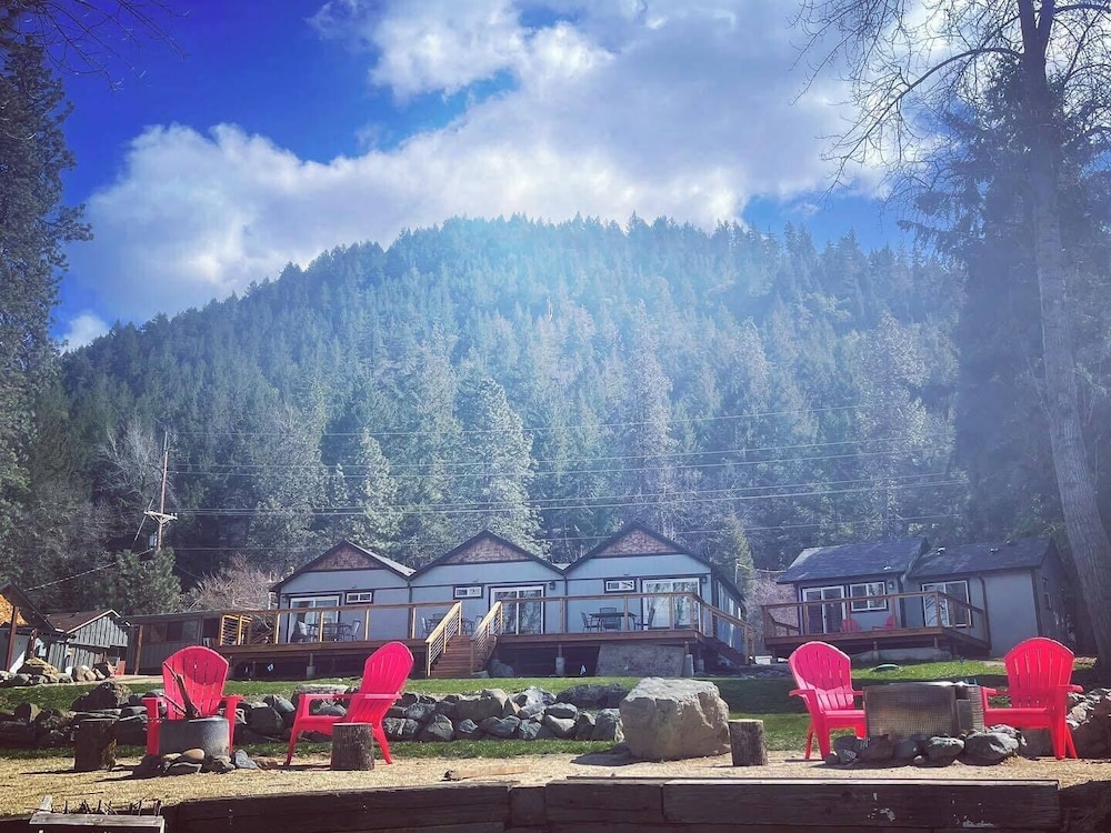 Rogue River Resort - photo 25
