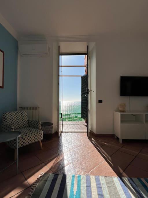 A Casa di Simona — 4-Star Luxury Hotel in Anzio, Italy