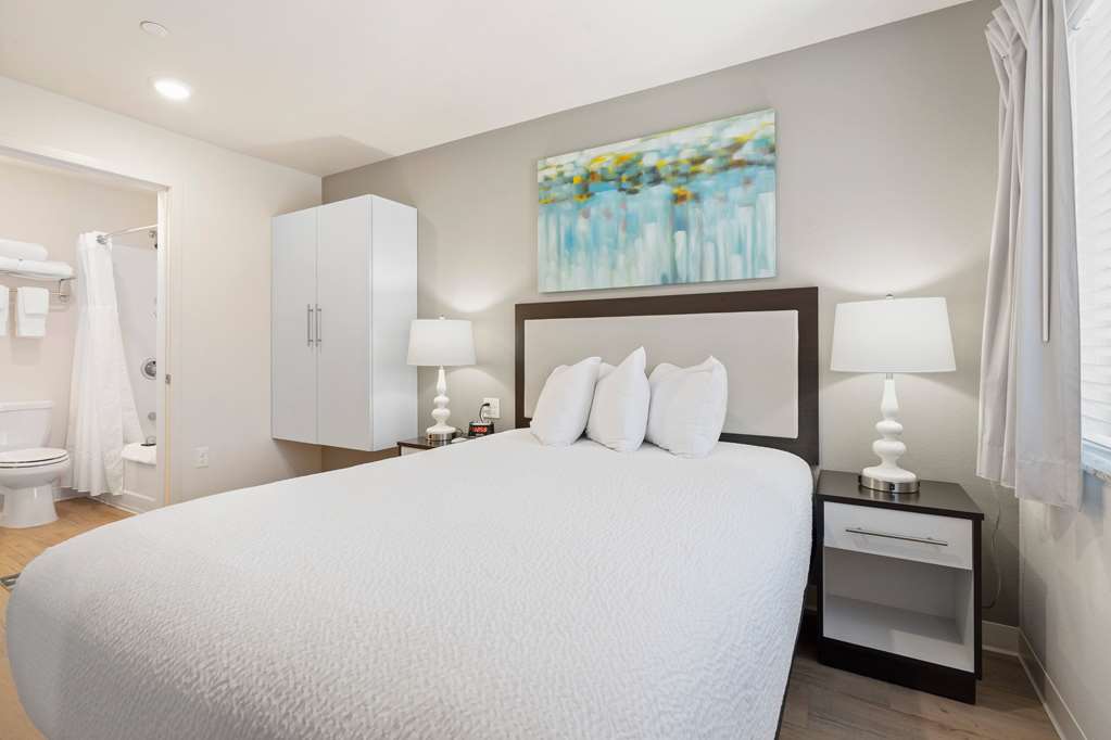 WaterWalk Extended Stay by Wyndham Kansas City Overland Pk - photo 29