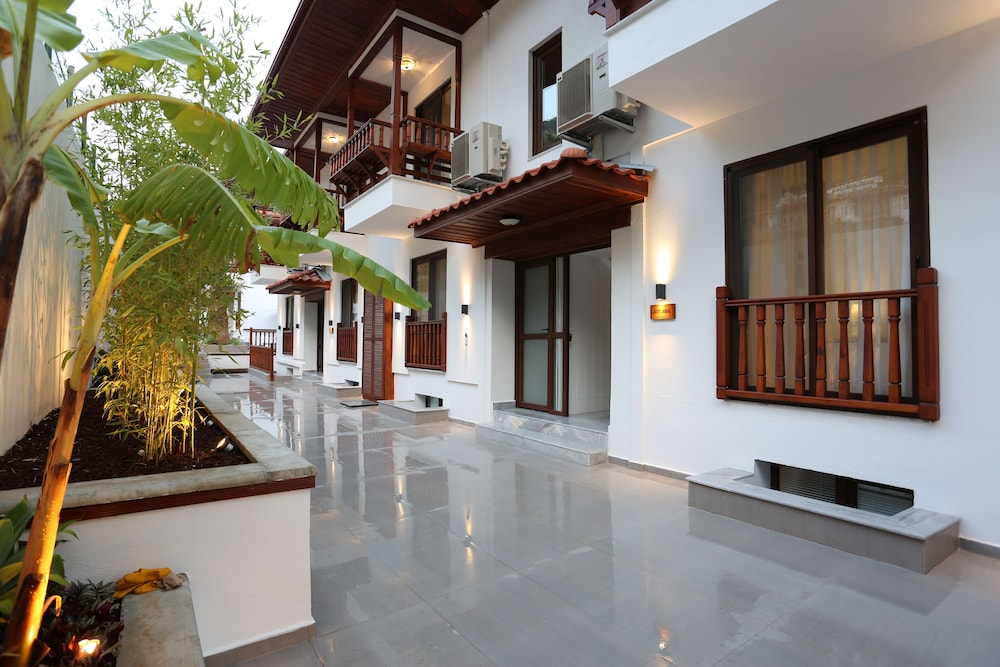 Alp Suites Pinehill — 4-Star Luxury Hotel in Ula, Turkey