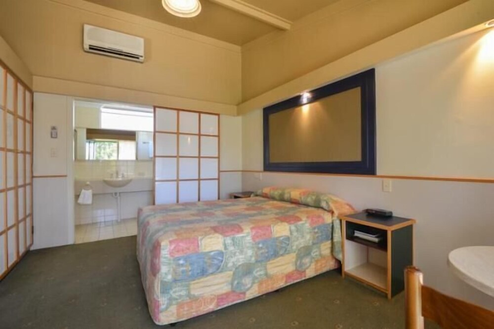 The Tower Hotel Kalgoorlie — hotel near Kalgoorlie Boulder Airport